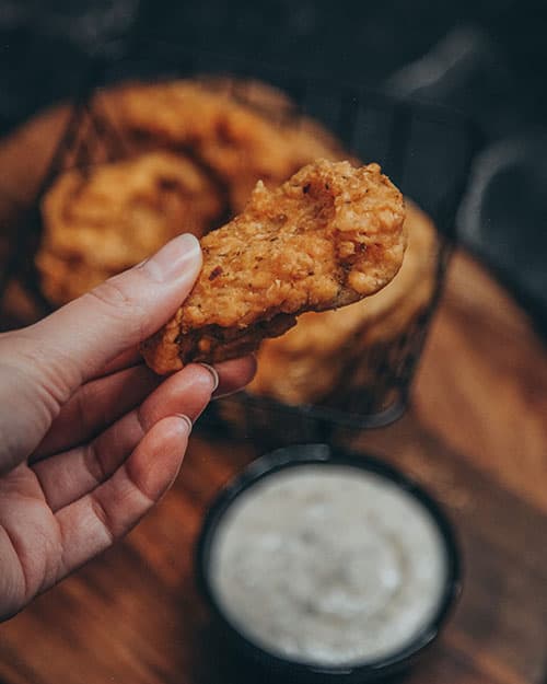 vegane Alternative zu frittiertem Hähnchen aus Austernpilzen